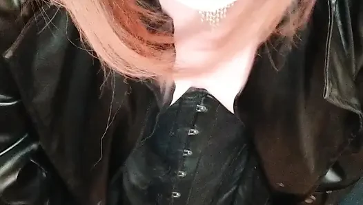 Naughty lateks travesti