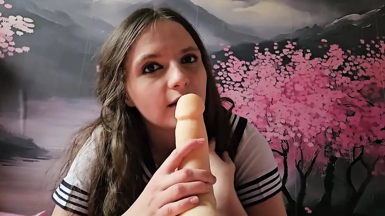 Japanese Girl Getting Fucked by a Torso with Silicone Cock