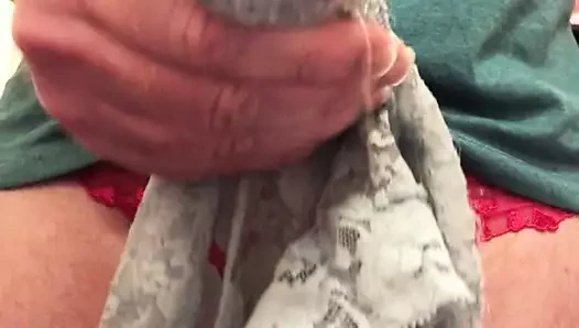 Sağladım içine sonraki kapı komşular külot