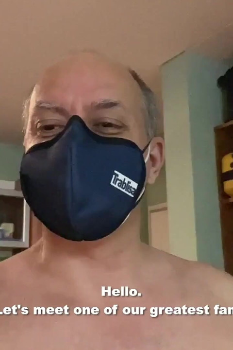 Biseksüel adam hayranını prezervatifsiz sikiyor