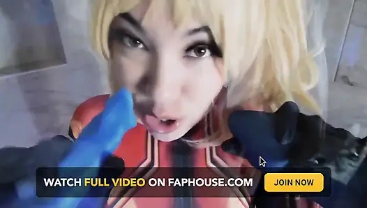 Гэнгбэнг с инопланетяниками Капитан Marvel