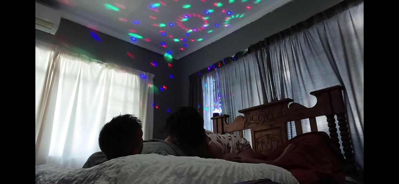 Kongkek adik tiri aku masa suaminya kerja