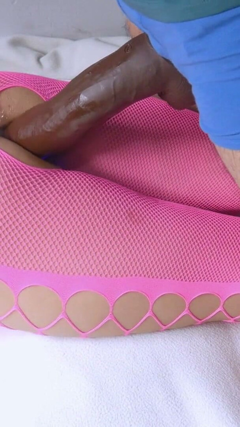 My husband fucked me with a huge cock, my pussy hurt because that thing was so thick | Clip 1