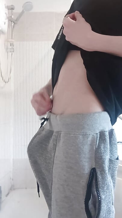Hung bi chav top strip and cums all over