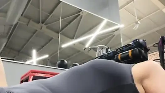Bbw sexy girl jucielussie training in the gym