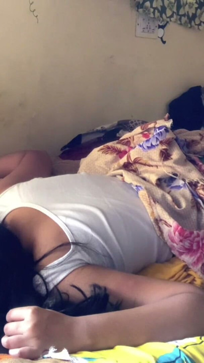 Sexy Country Girl's Burr Video - Part-1 Sexy Village Girl Palak Pussy Video (Indian Hindi) | Clip 1