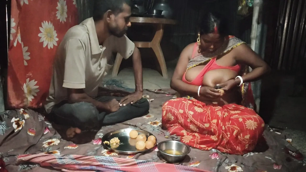 Desi Wife Ne Mere Se Pani Puri Lakar Khilaya Aur Land Chusa Fucking Sex Big Ass