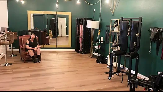 Mature Latex Dominatrix Commands Leashed Naked Slaves