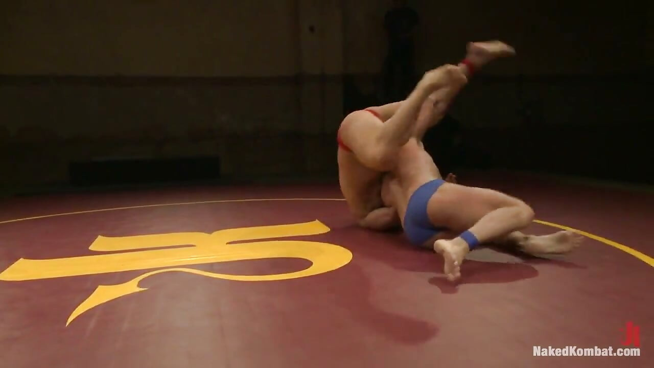 Marcus Titan Ruhl versus Jeremy Stonewall Steven - Meci de ulei musculos!