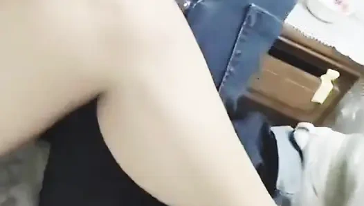 Паренек-студент трахает мою задницу