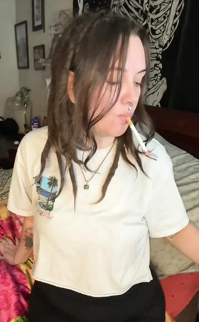Virtual Smoking Sex, Riding POV and Drooling with Chery Trees