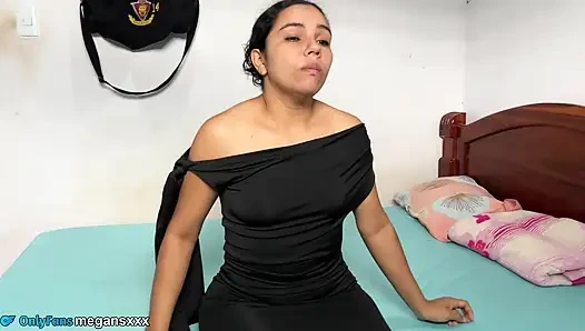 Friend separates from her husband and comes crying to suck my cock