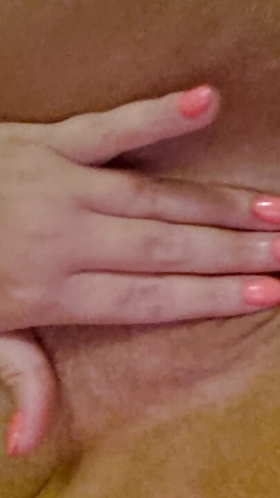 Look at my naked body and cum
