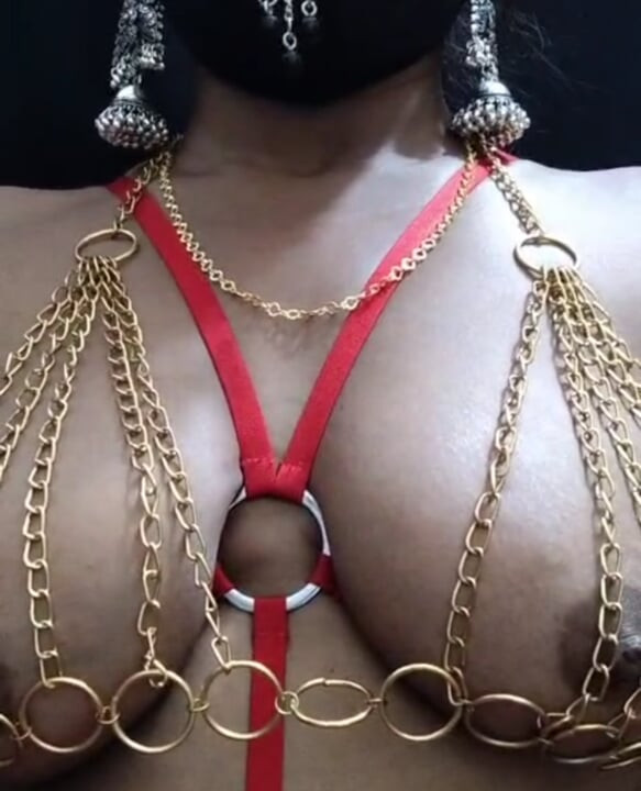 Sexy gira sonam singh