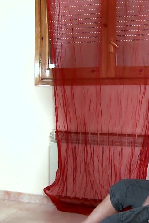 자지를 빨고 따먹히는 화려한 금발