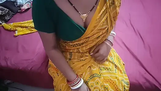 Aunty mai to bas Flat dekhne aaya tha, aap chuchi kyu dikha rahi hain