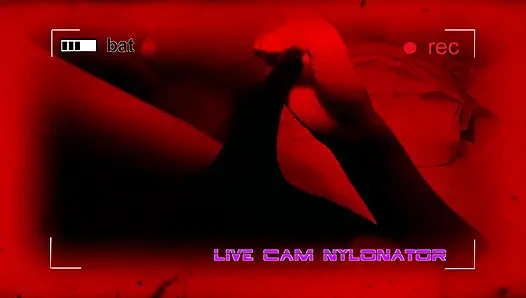 Canlı Kamera Naylon Çoraplı Ateşli Naylon Takma Yarakla Sikişiyor