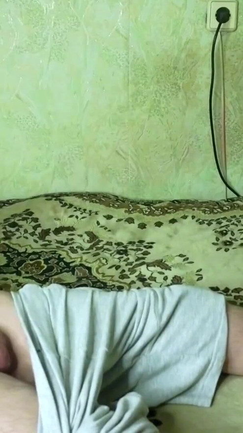 Evening blowjob before going to bed | Clip 3