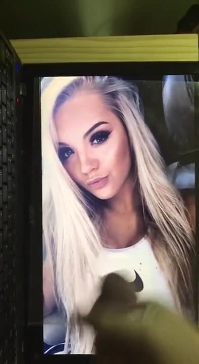 Amateur Cumtribute for a fan