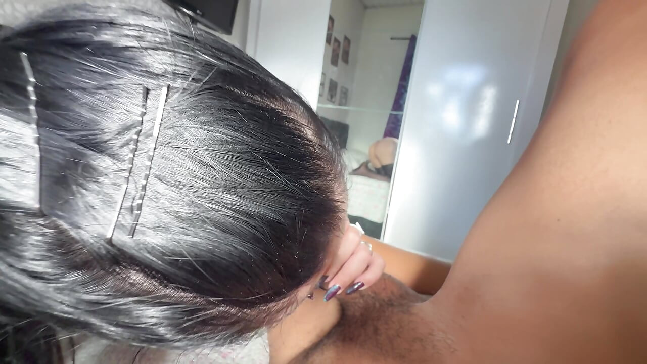 Die freche ehefrau gewinnt gerne in arsch und muschi, süchtig nach analsex