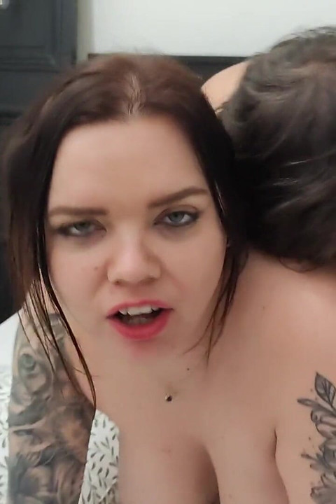 الجنس الزوجي الخام والعاطفي BDSM