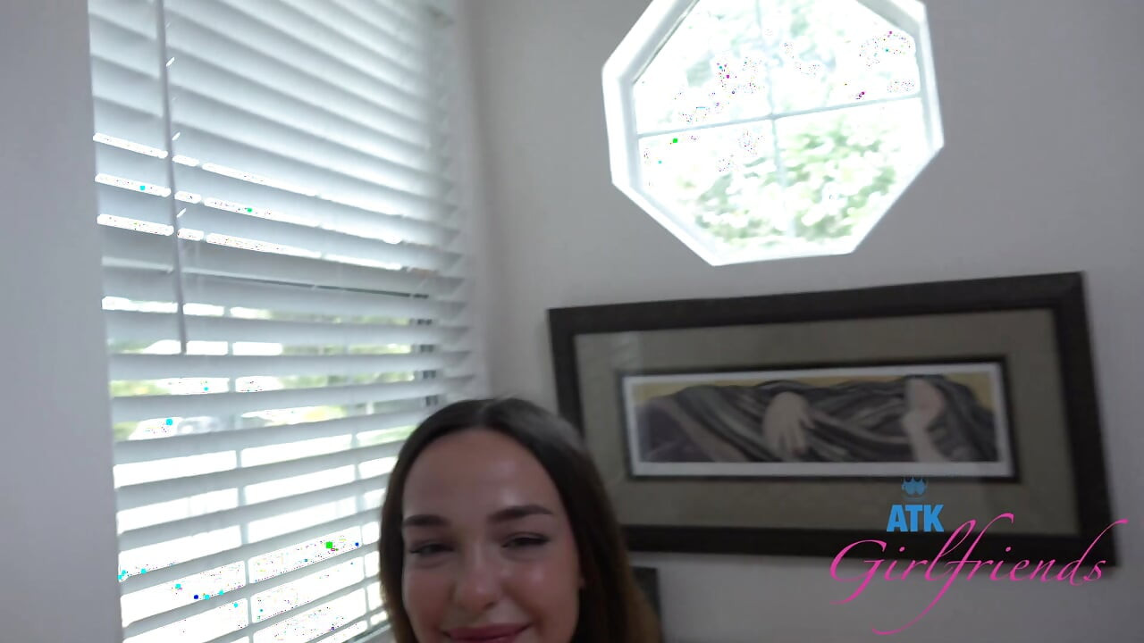 POV Date Night Hookup with Rissa May – Pussy Licking Pussy Till She Creams in This GFE Scene