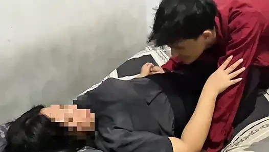 Viral Beautiful Girl Who Was Invited To Fuck Her Own Until Crot