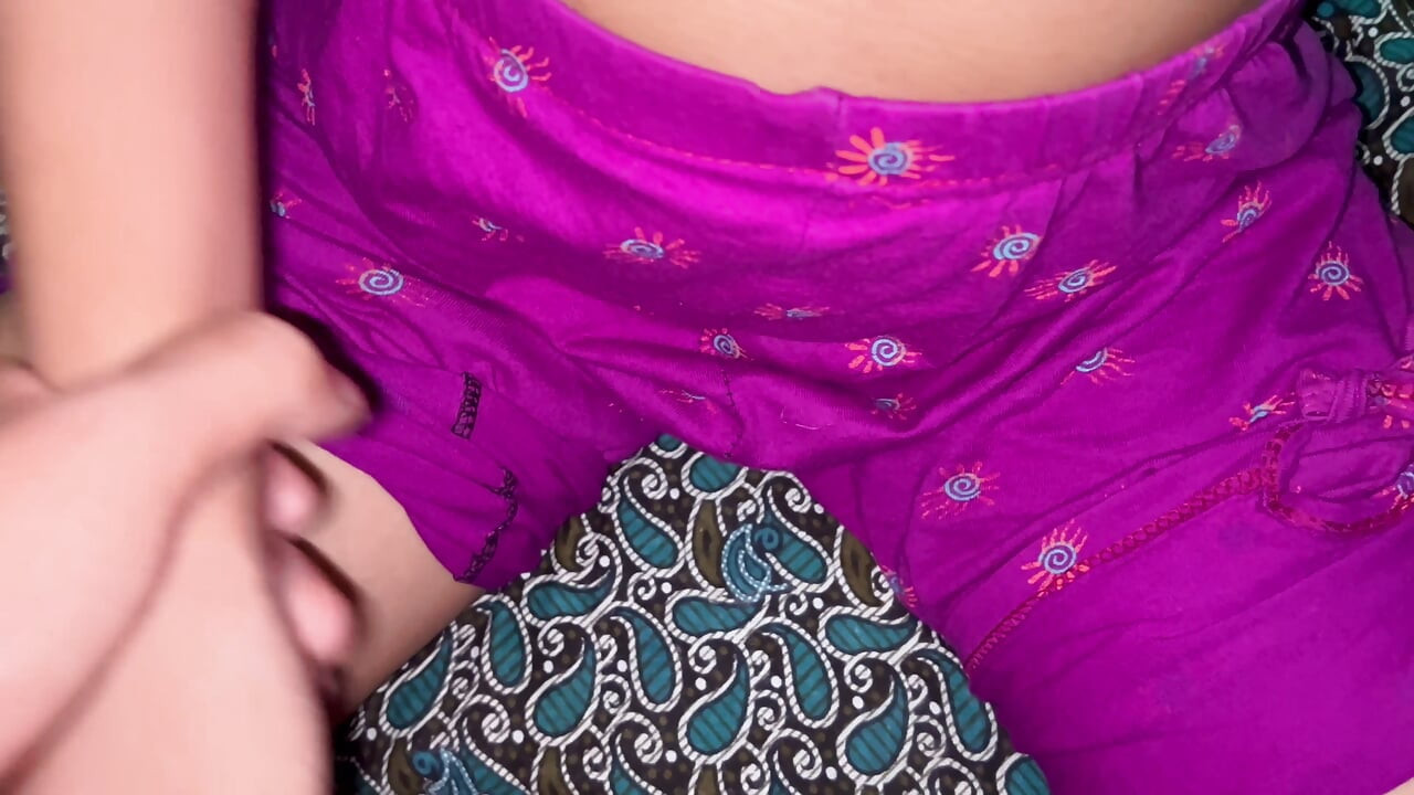 Desi Hot Bhabhi wants massage with her devar and devar fucked her and Full satisfied Bhabhi Hard Fuck