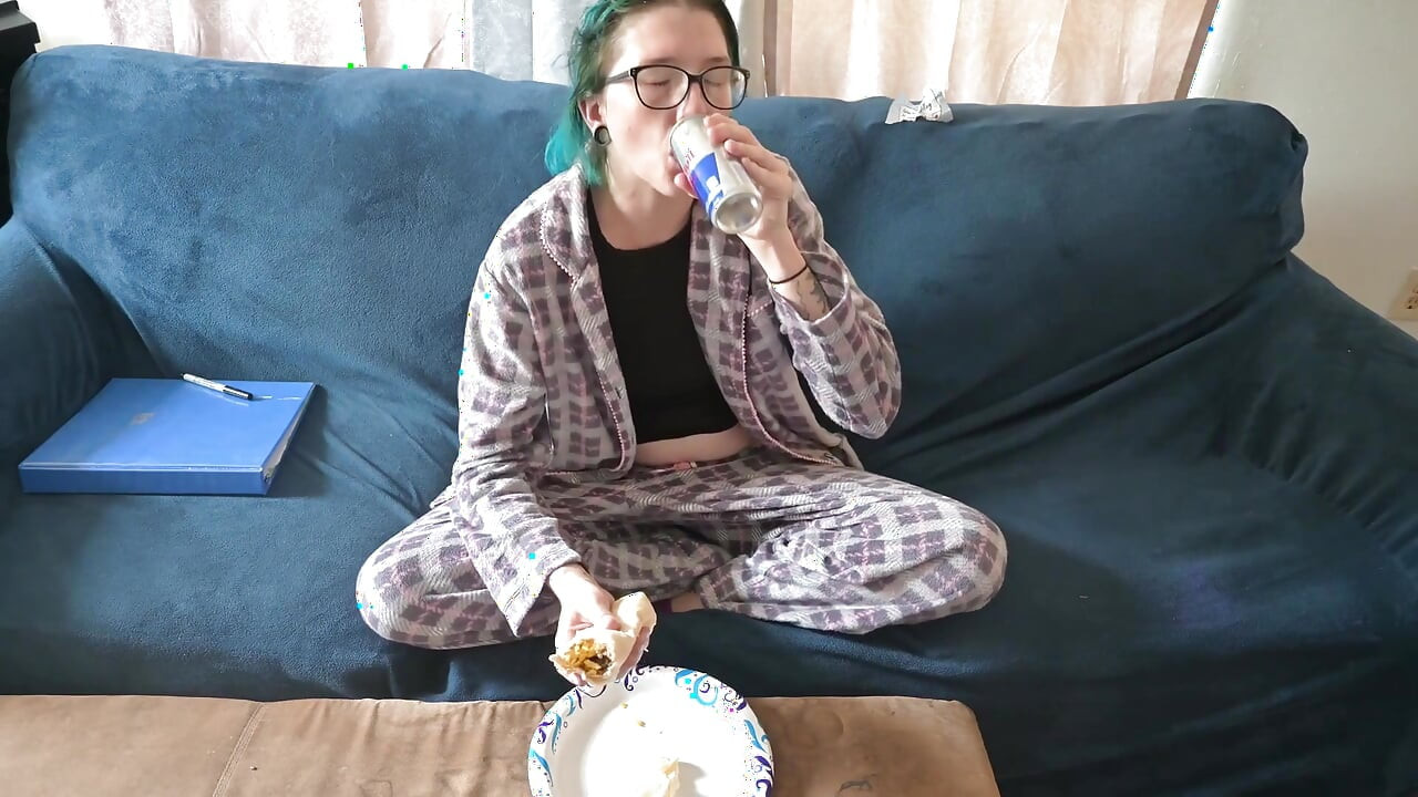 Comfy Burrito пердит