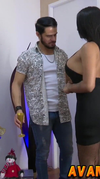 Memorable moment from "Surpresinha com a mamae Noel travesti"