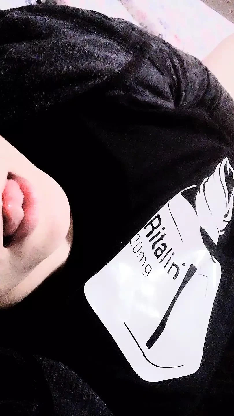 Touching myself and wishing I could eat myself out and put my tongue on my super cute muff