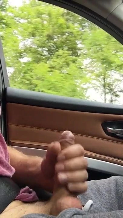 Дрочит Член В Машине Видео Дрочит Член В Машине Видео
