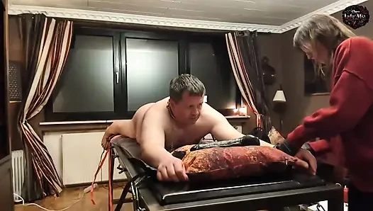 DomLady Mia - наказание ужаса для раба - Обучение: задницу трахнули машиной для траха - часть 1