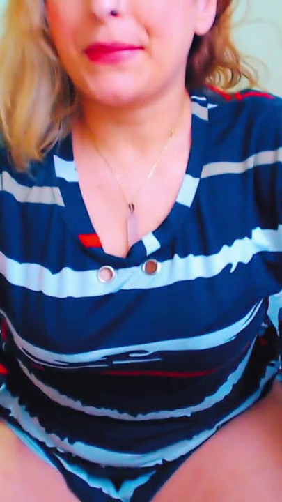 Susjedov ujak me otkrio i zamolio da me jebe | Isječak 1