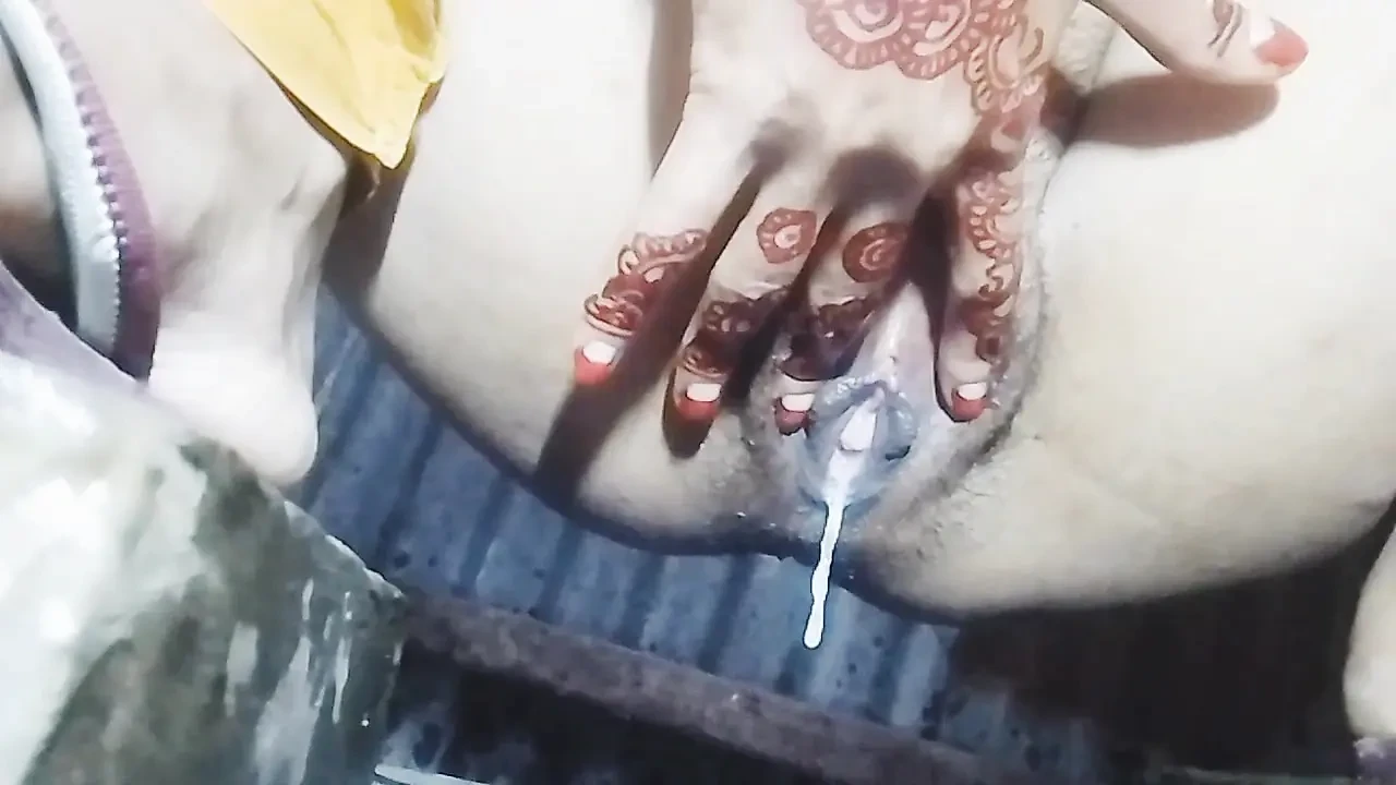 Bengali girlfriend before going to College