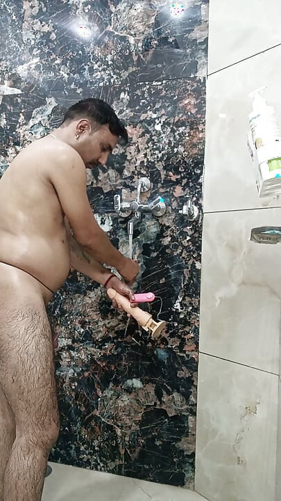 Indian desi man enjoy sex with neighbour and army officer daddy