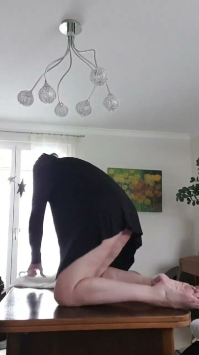 Loud orgasm on table | Clip 2