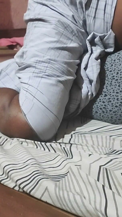Tamil college girl enjoying at lodge room | Clip 1