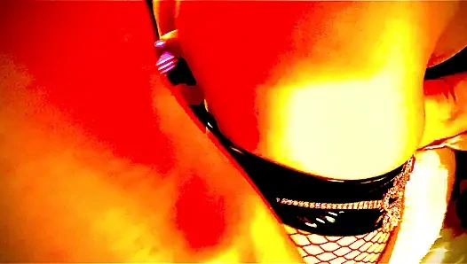 Evli fahişenin yarağa ihtiyacı var