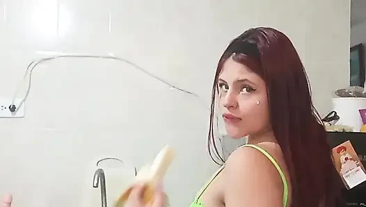 Нам готовить или трахаться?