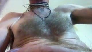 Guy sucks off alone with his beautifull cock