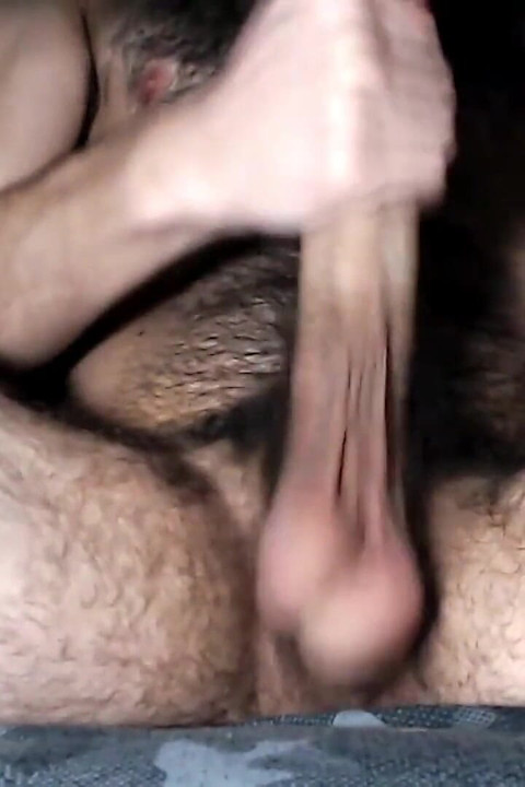 自慰并把很多牛奶从我的蛋蛋里射出来