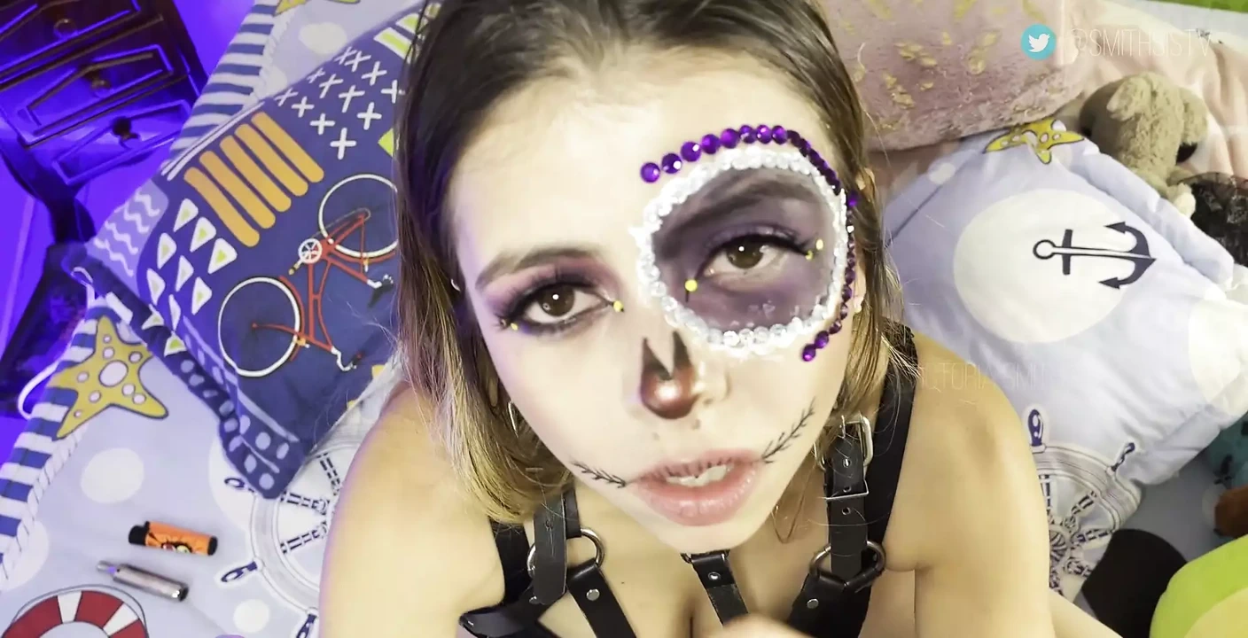 It’s about BDSM and some slaps on my ass at the end a delicious blowjob
