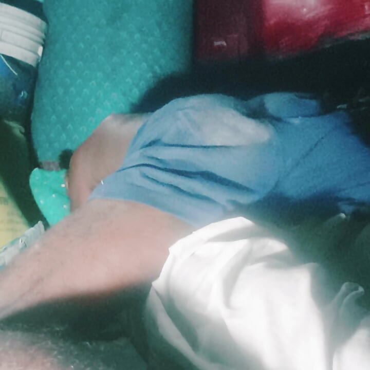 As soon as the virgin girl came back from school, she started doing paella shifts, quenching the thirst of her pussy.