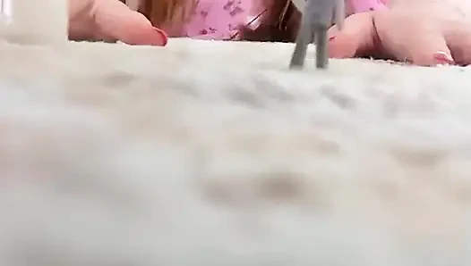 Извращенная Гигантская: Крошечная Жалкая Perve Застукали