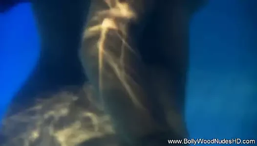 Sensual Naked Babe In Water