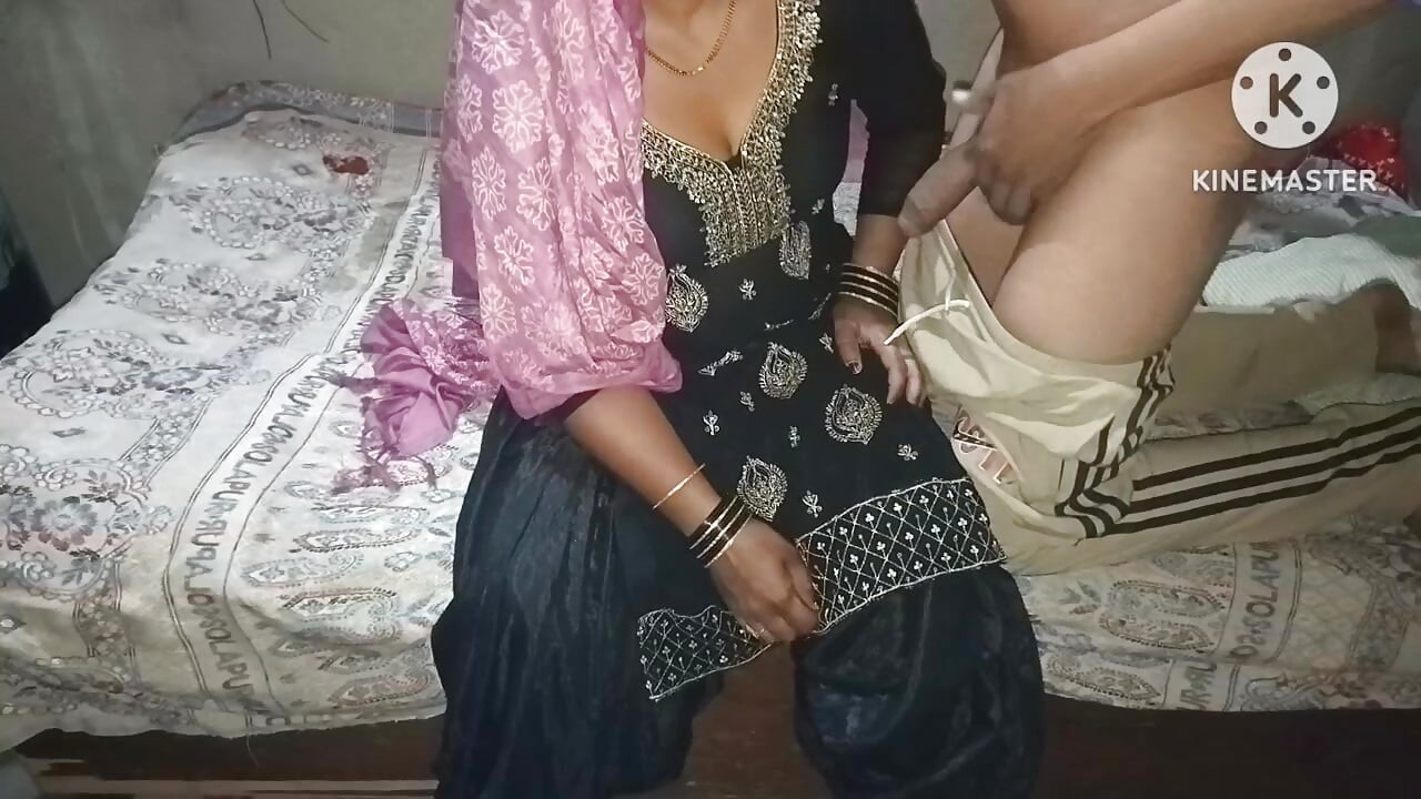 Itni jor se chudayi kri ki bhabhi ka moot nikal gya