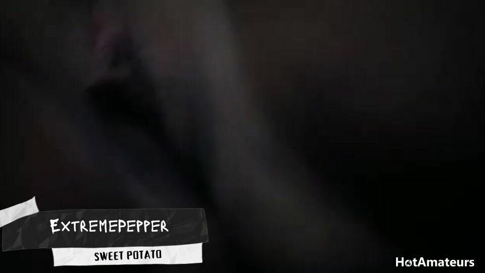 sticking sweet potatoes in my gluttonous pussy