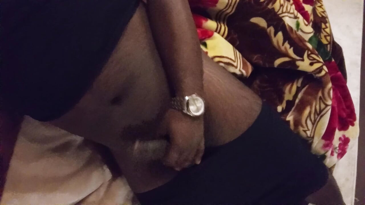 I really want to lick girls' pussies. Is there anyone who will let me lick your pussies?