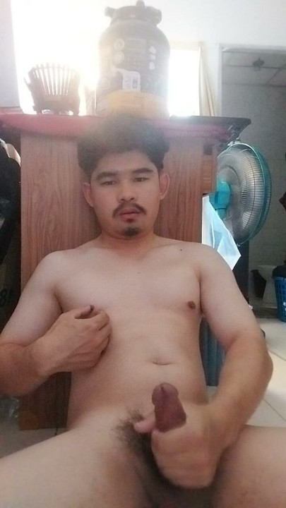 the teenger jerking in room
